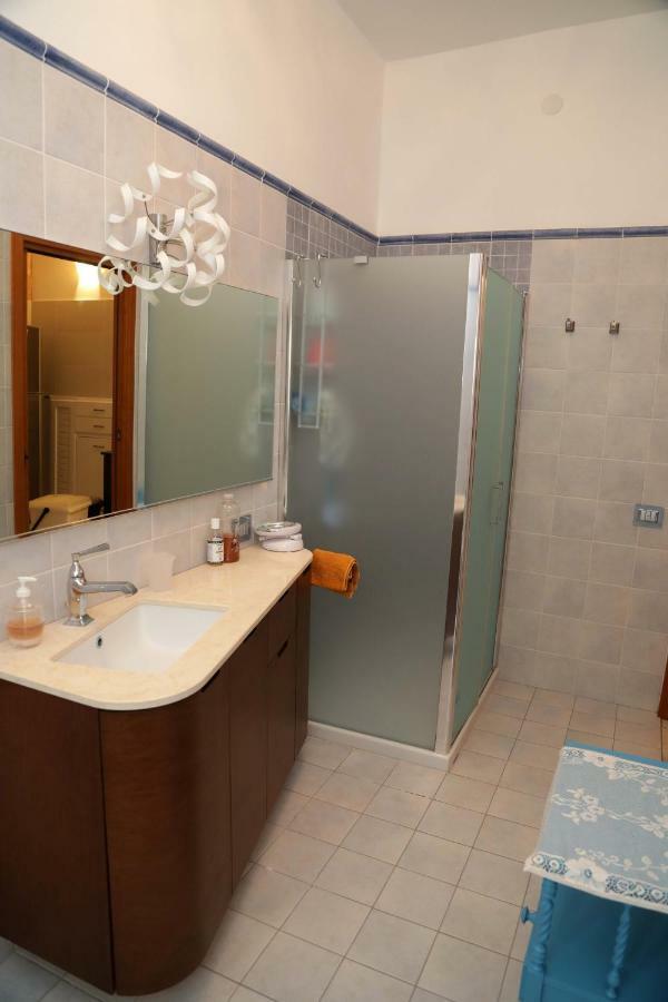 Luxury Apt Apartment Calasetta Exterior photo