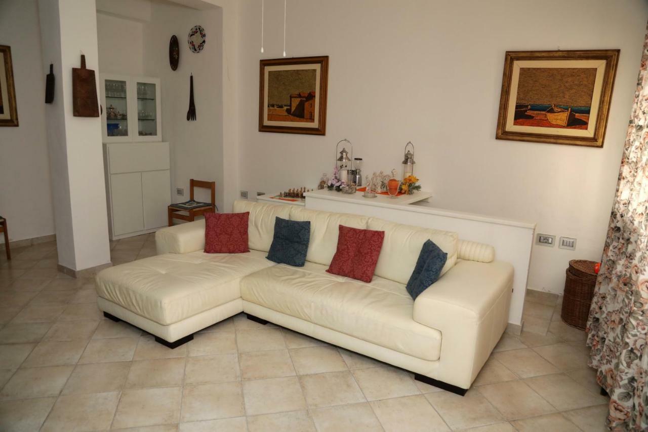 Luxury Apt Apartment Calasetta Exterior photo