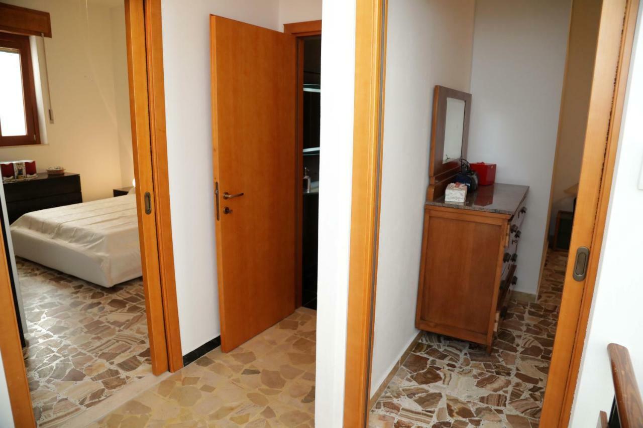 Luxury Apt Apartment Calasetta Exterior photo